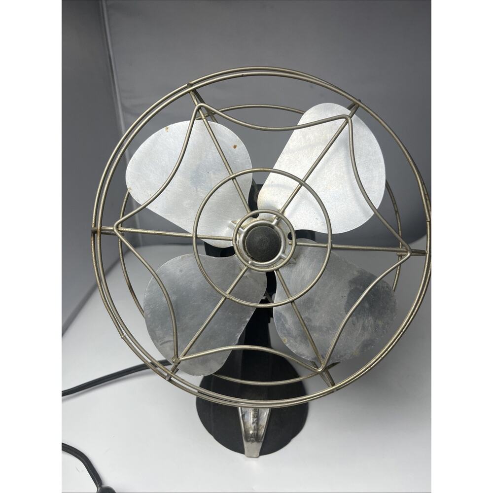 Vintage ESKIMO 1100J 9" spider Web Cage Electric Desk Fan Works